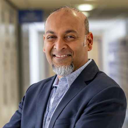 Dr Ratnayaka portrait